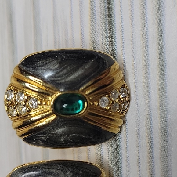 Vintage Kenneth Jay Lane for Avon earrings, Studs Enamel & Rhinestone KJL, KJ01 - Picture 2 of 5